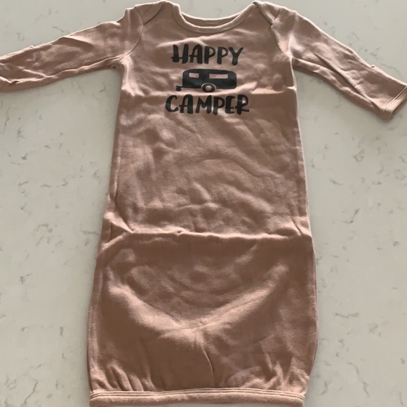 5 baby gowns - Picture 5 of 6